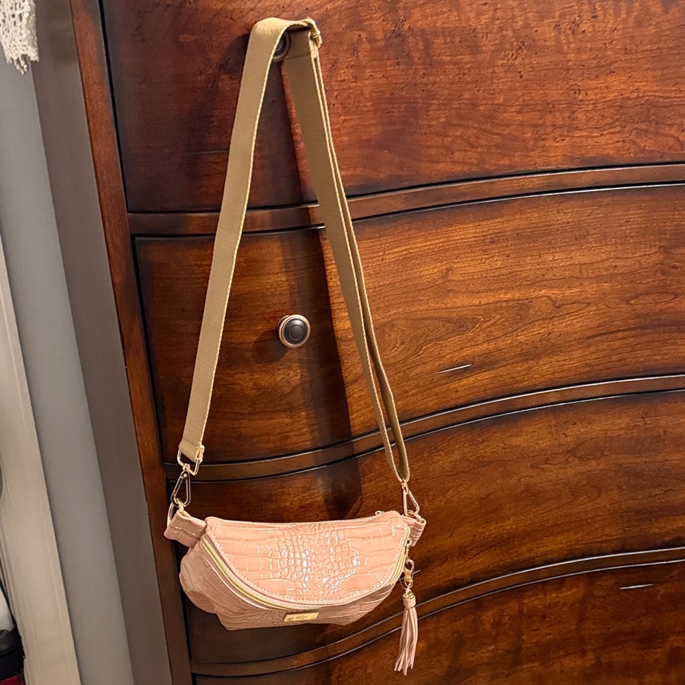 Makeup Junkie Regular Size Sidekickstylish Pink C… - image 1